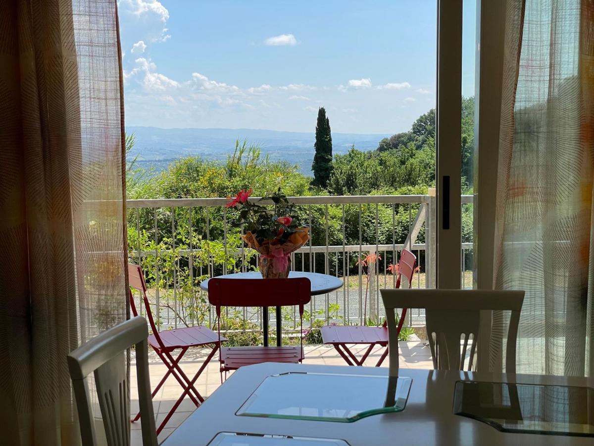 A Casa Di Silvia Apartment Gambassi Terme Luaran gambar